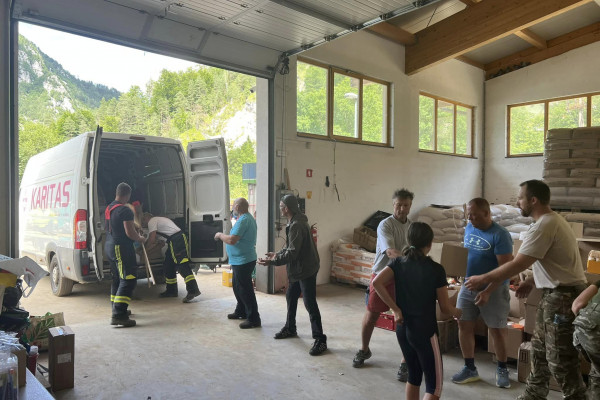 Karitas za žrtve poplav doslej zbral več kot 1,5 milijona evrov pomoči